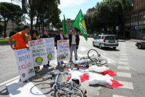 img 4590b 300x200 img 4590b